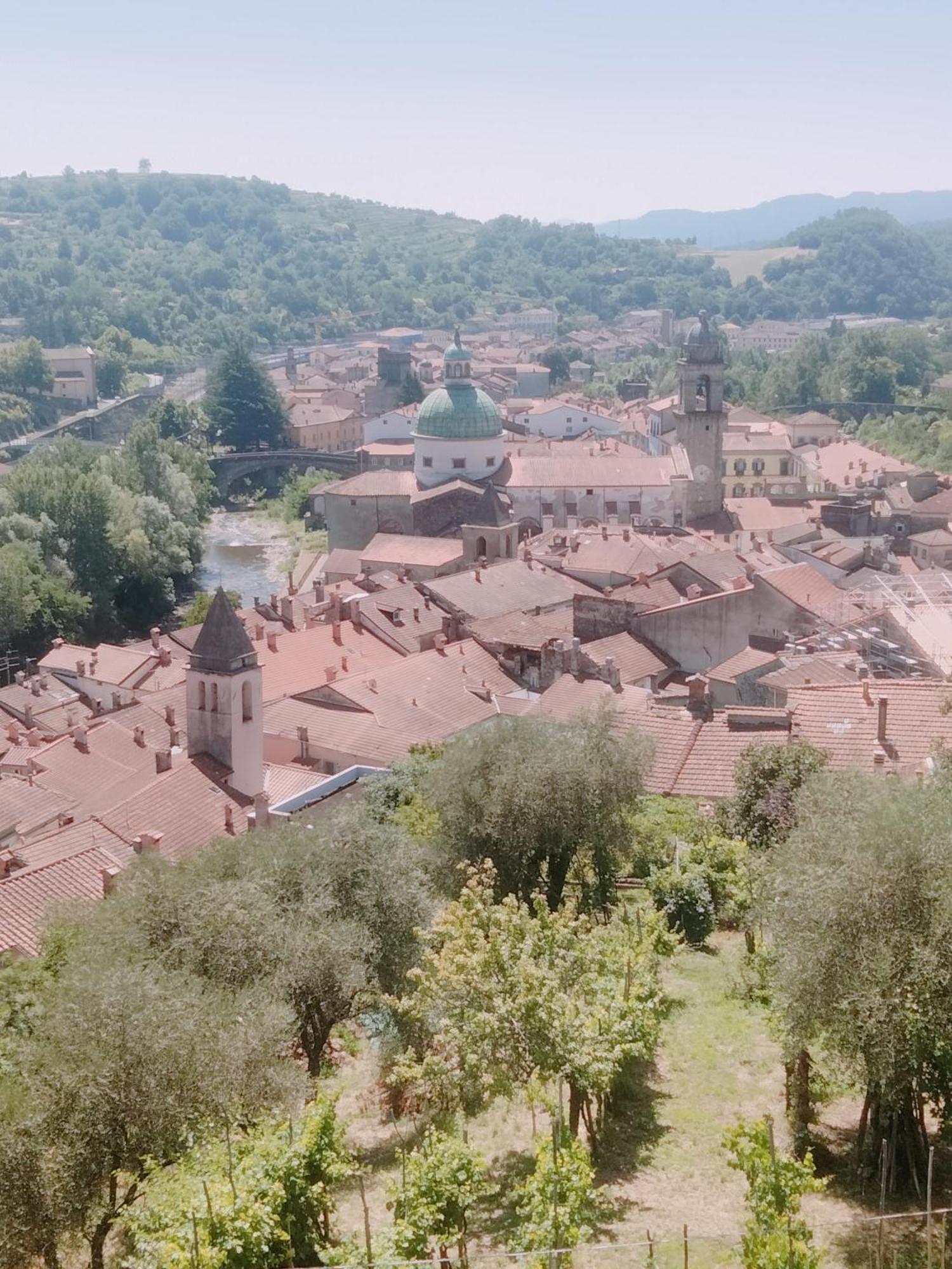 Tuscany, Pontremoli, Italy Swallows Court Lovely Home Sleeps 2 To 4 People Eksteriør bilde